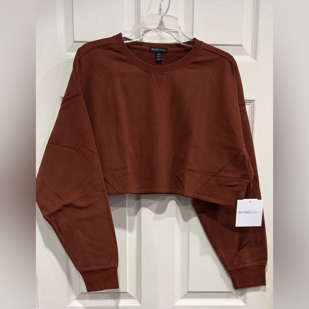 Beyond Yoga Women's Medium LuxeFleece Cropped Sweatshirt Brown NWT Fleece Cozy